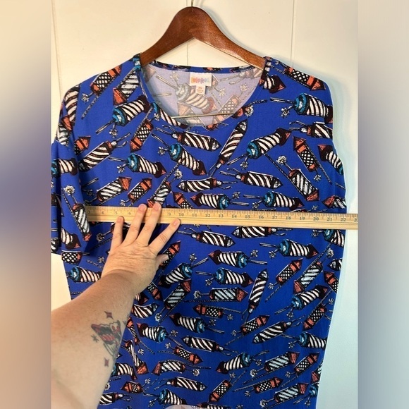 LuLaRoe Women’s Royal Blue Fireworks Irma Top Size XS - Picture 4 of 11